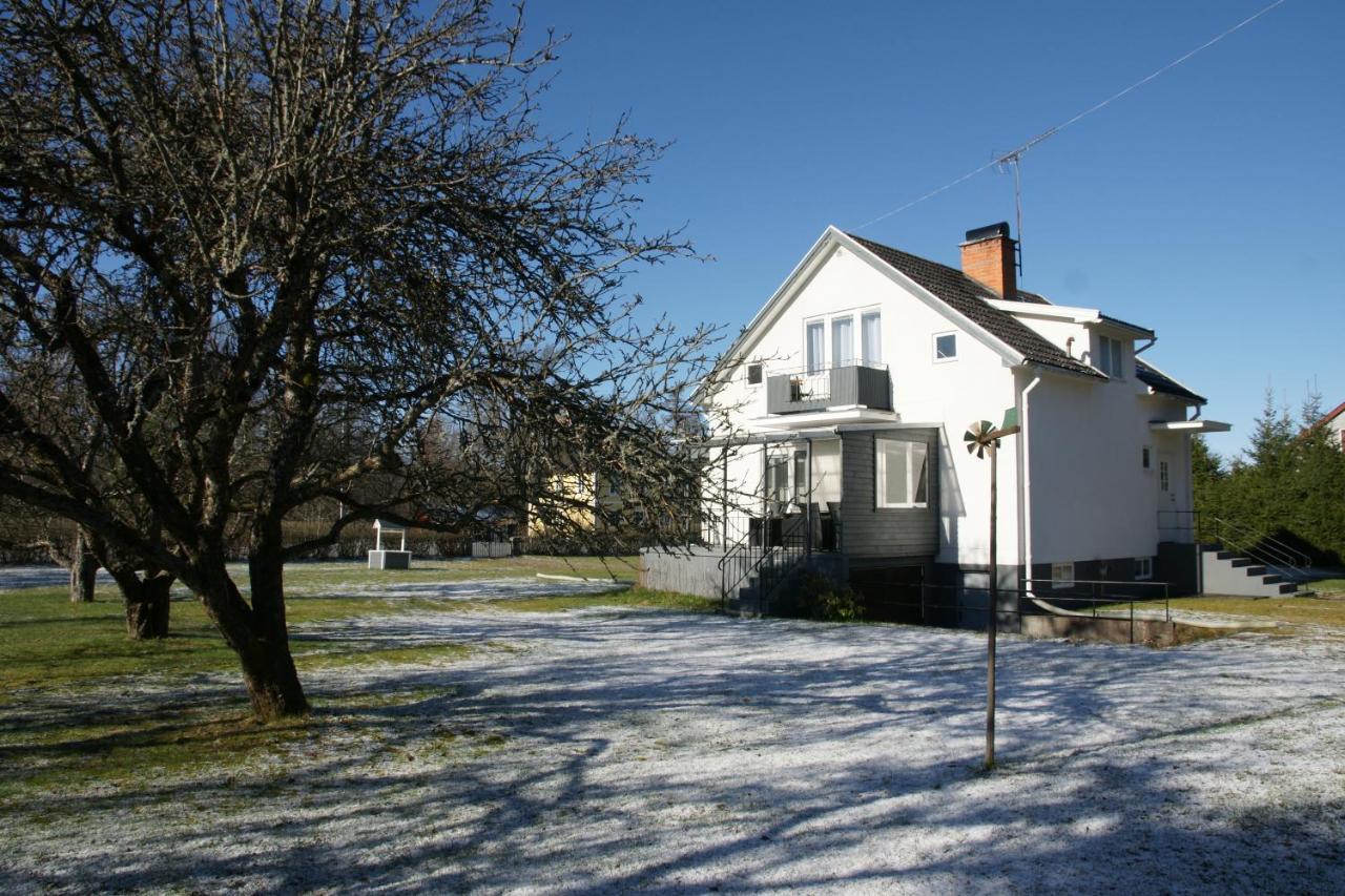 Bjoerkholm - Villa In Målilla Exterior photo