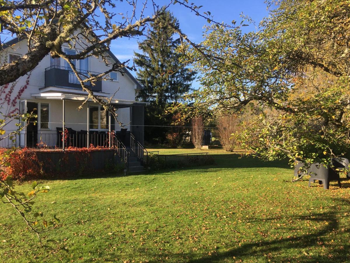 Bjoerkholm - Villa In Målilla Exterior photo